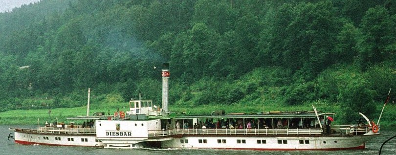 Fot 2 Statek Diesbar w pobliżu Bad Schandau w 1974 roku